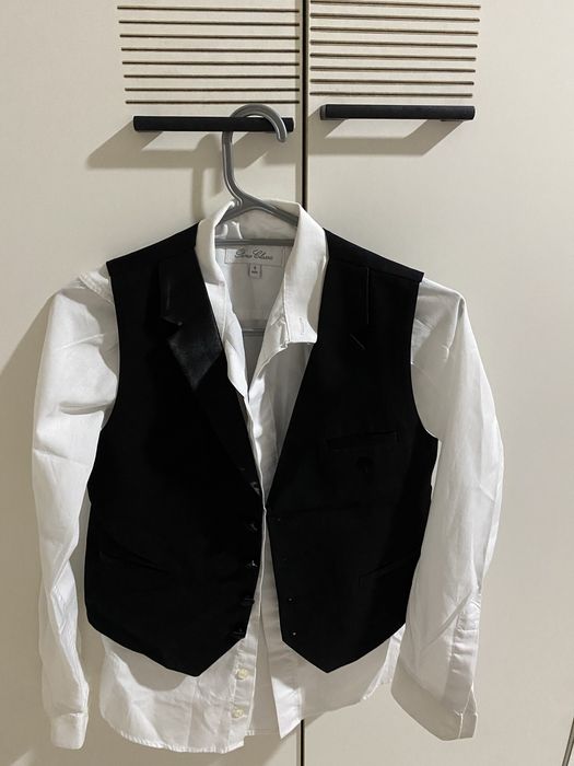 Продам костюмы на 7/8 лет и втопрй костюм 9/10/11 лет