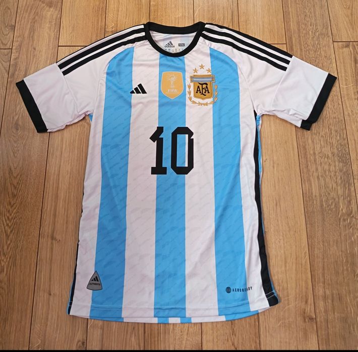 Футболни тениски