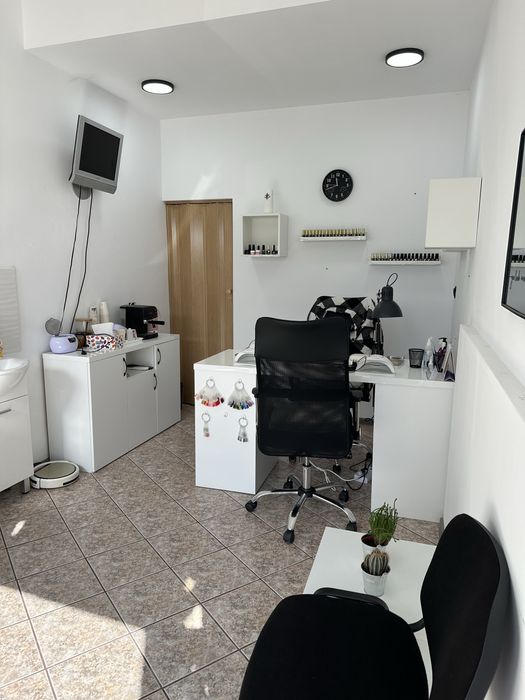 Салон за маникюр под наем