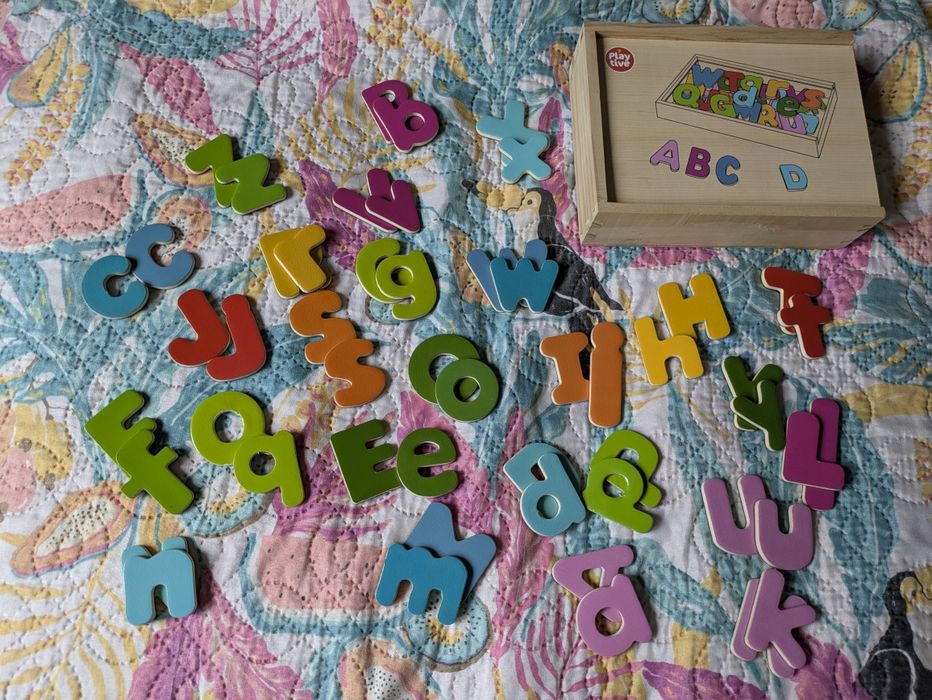 Set jocuri cu litere si numere