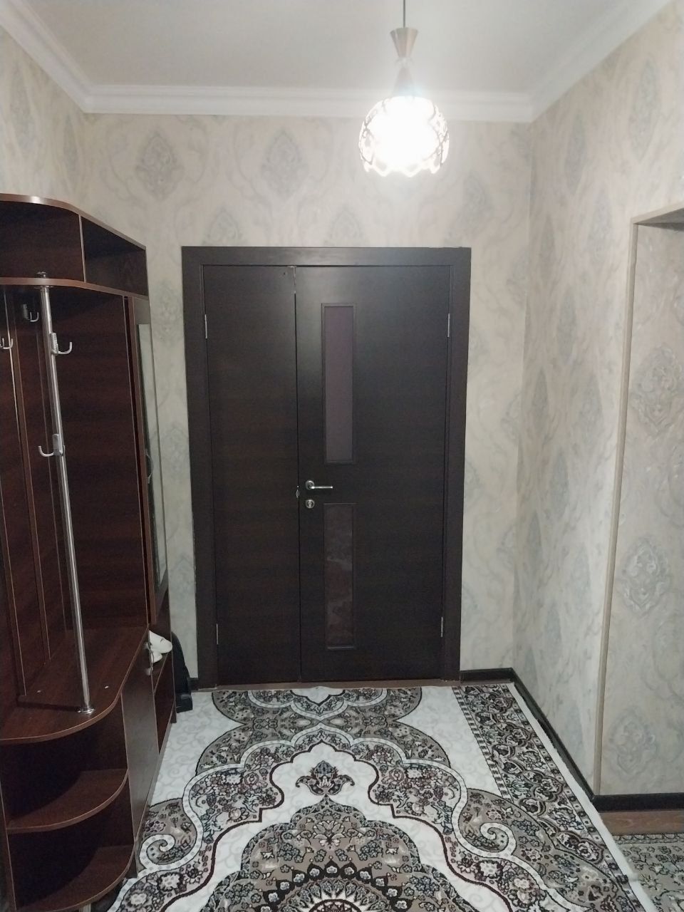 Сдаётся 1 комната с мебелью и бытовой техникой