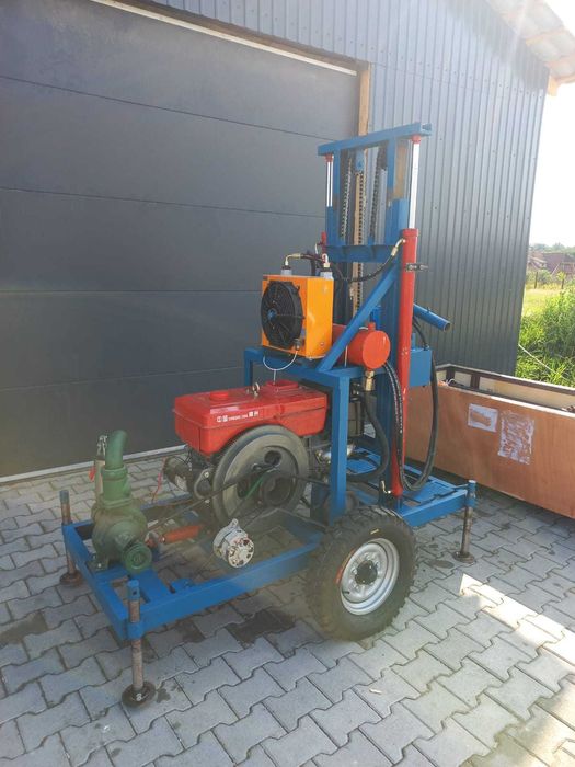 Masina de foraj Diesel 28cp NOUA 100m prajina 5 sape sol / piatra