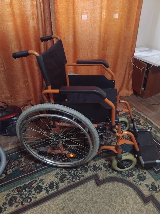 коляска инвалидная