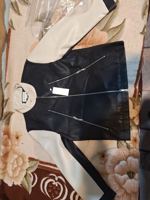 Продам кожаную куртку