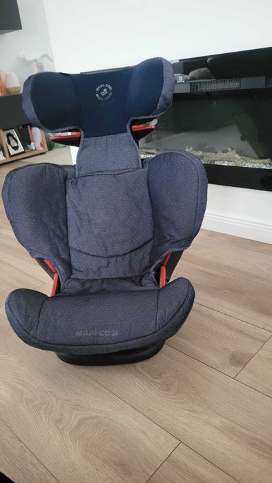 Scaun auto Maxi-Cosi Rodifix Air Protect Isofix 15-36kg