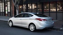 Бампер задний HYUNDAI ELANTRA V 10-14 новый в наличии