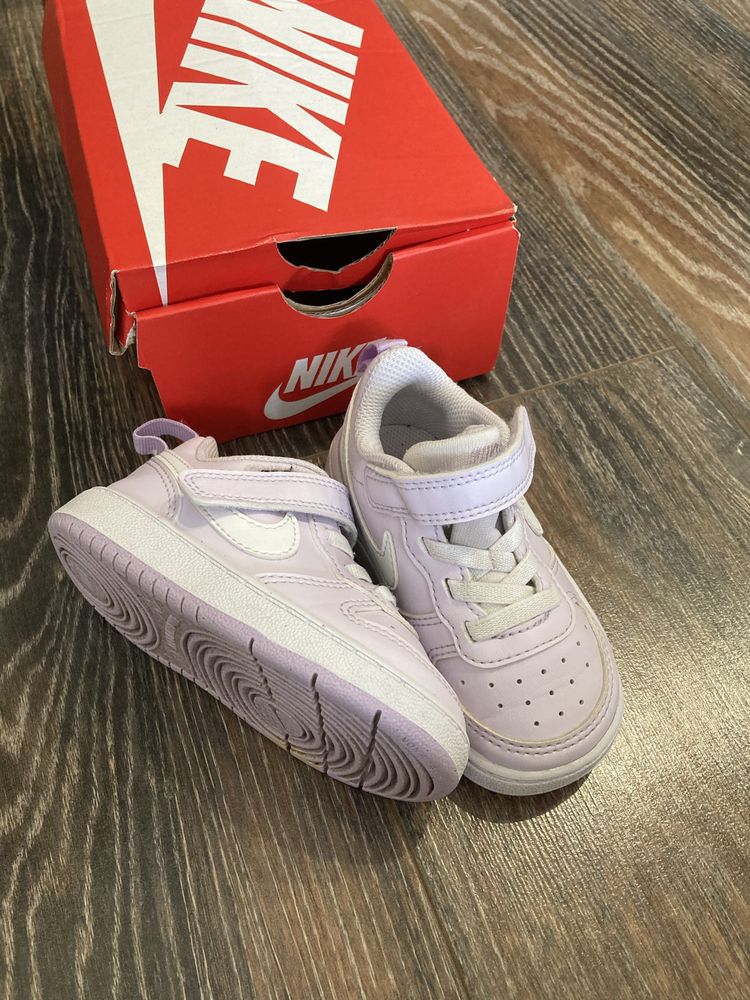 Детски обувки nike court borough