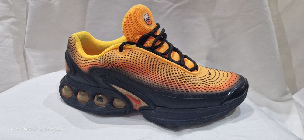 Vând Nike DN originali marimea 42
