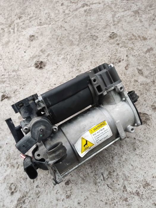 Компресор(рециклиран) за въздушно окачване w211  w219