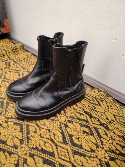 Vând ghete băieți Zara