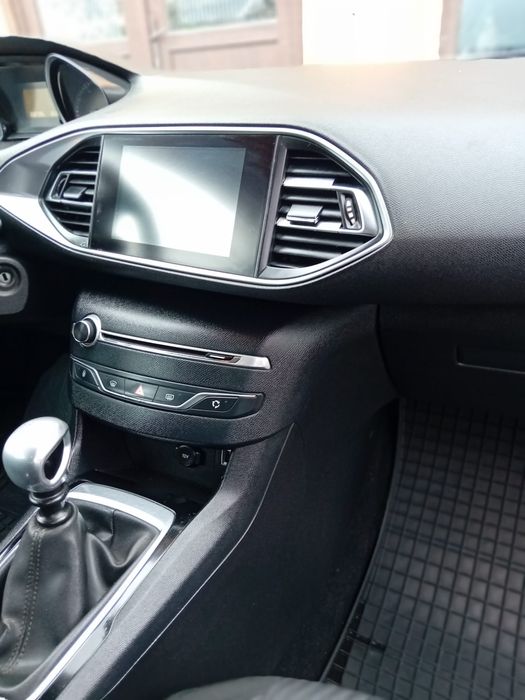 Peugeot 308 SW—1.6HDI—2016