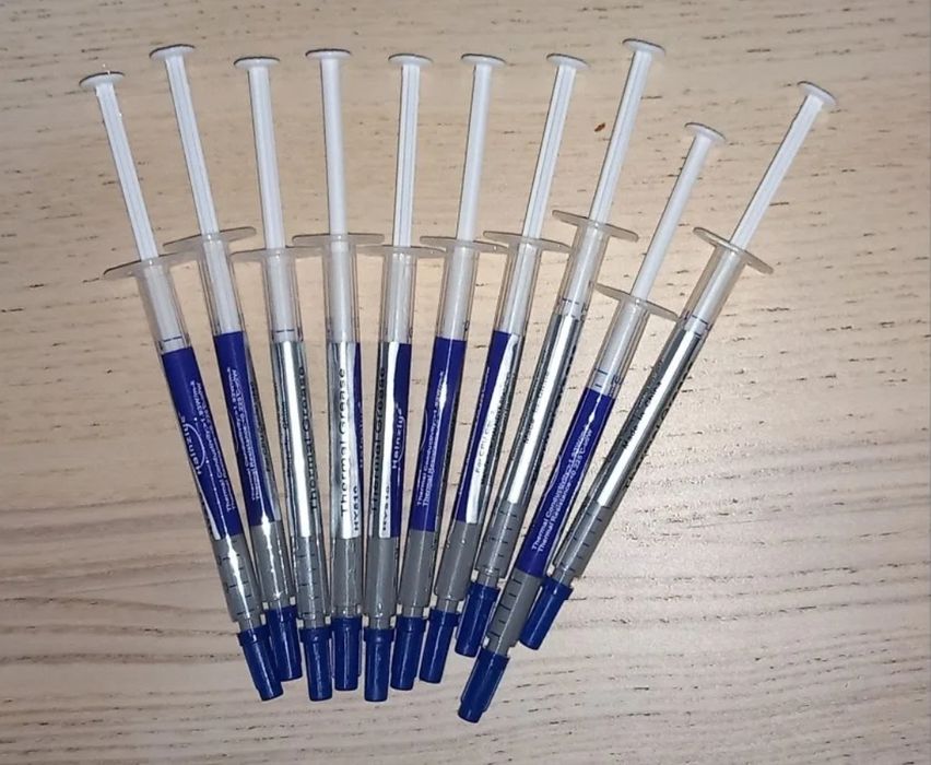 Pasta Procesor PS4 Xbox PC Laptop Placi Video Arctic Silver 6gr