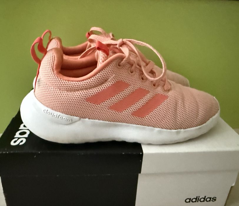 Маратонки adidas номер 34