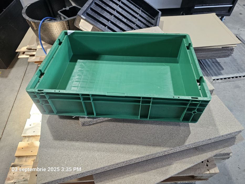 Capace palet cutii si cutii plastic