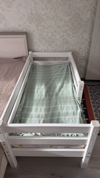 Продается детскпя кровать
