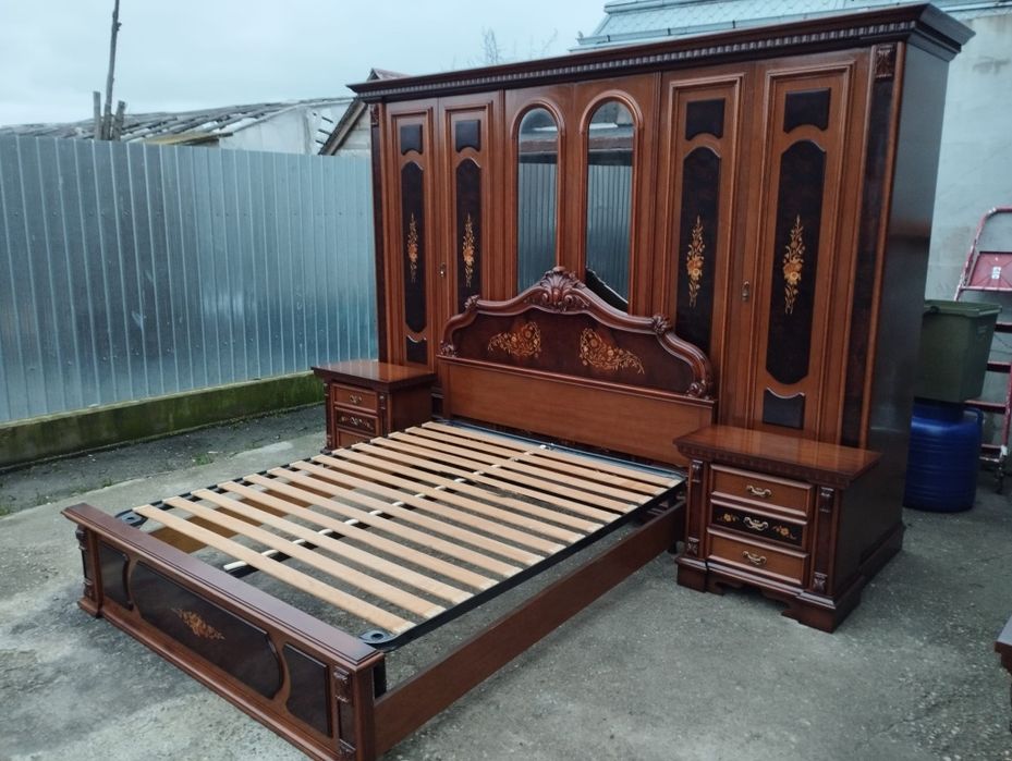 Dormitor complet vintage din lemn masiv NUC