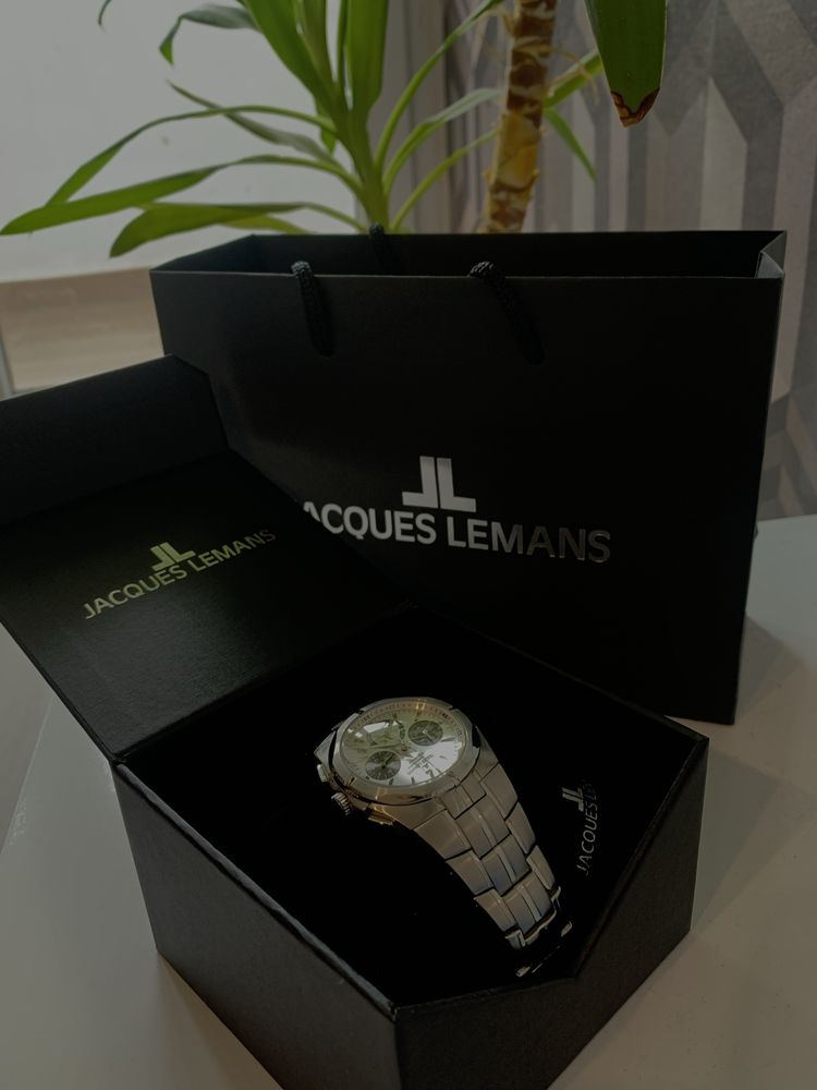 Jacques Lemans мъжки часовник
