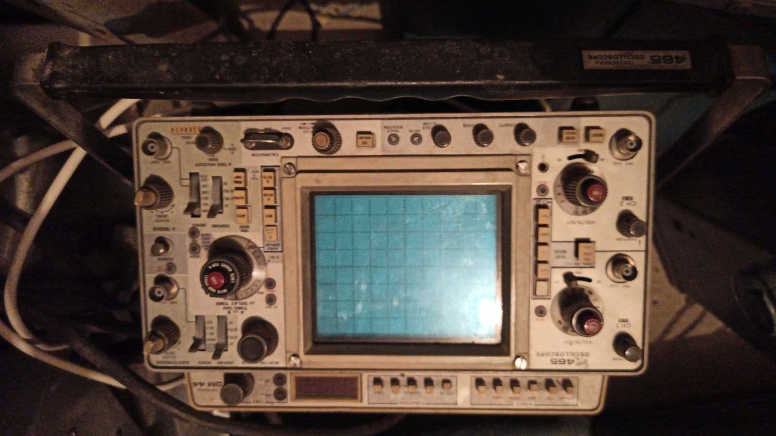 Осцилоскоп TEKTRONIX