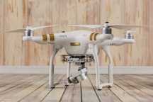Drona DJI Phantom 3 PRO + 3 baterii, rucsac si incarcator triplu