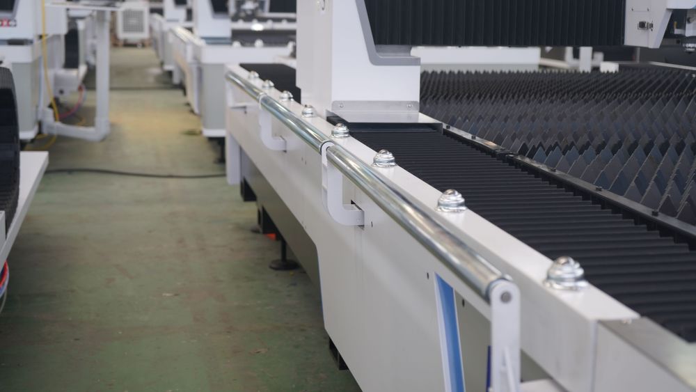 TEXNO LAZER Лазерный станок для резки металла