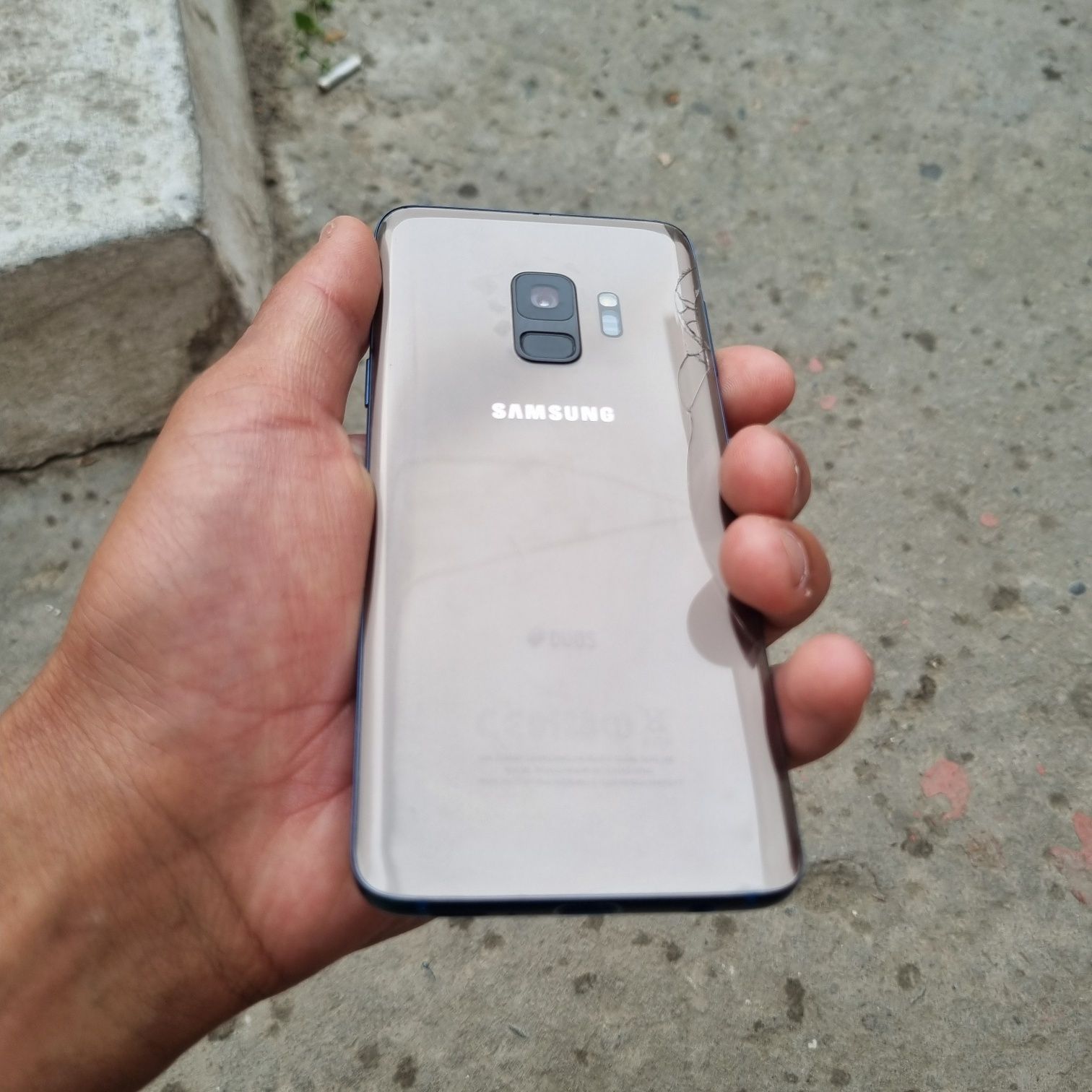 Samsung Galaxy S9 sotiladi