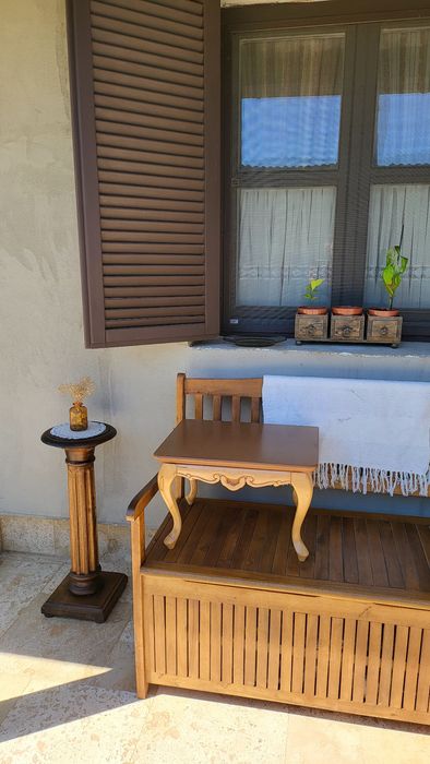 Masuta mica cafea