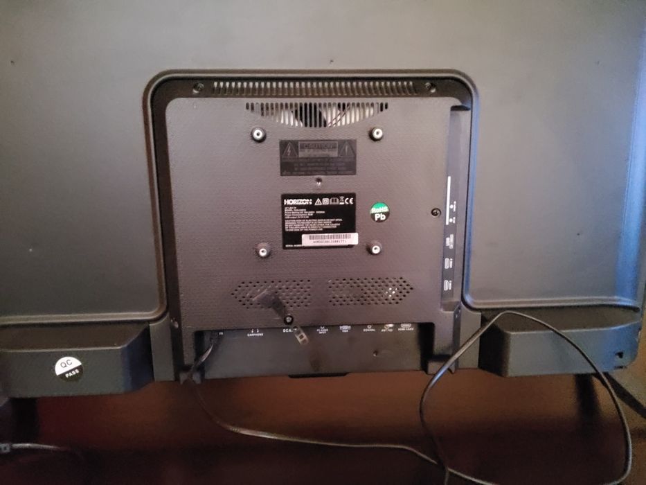 Телевизор "HORIZON" 32,LED.