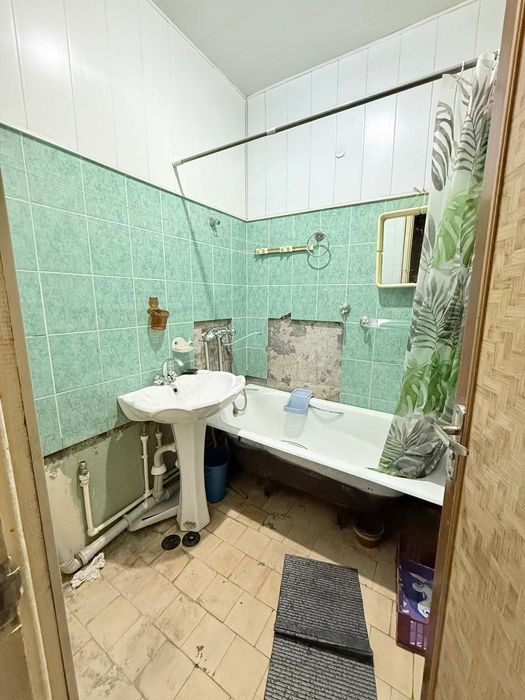 На продаже 3-х комнатная квартира, улучшенная планировка