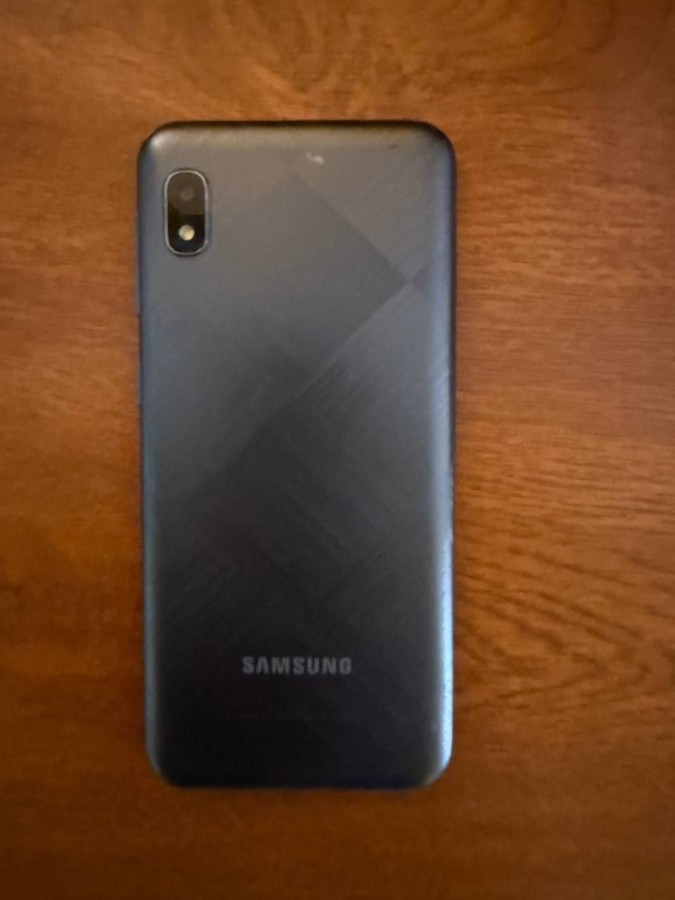 Samsung a10e sotiladi