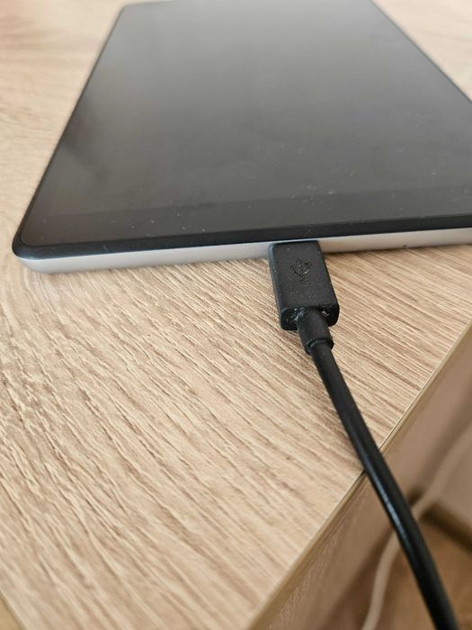 Таблет Lenovo Tab M8 - Като нов