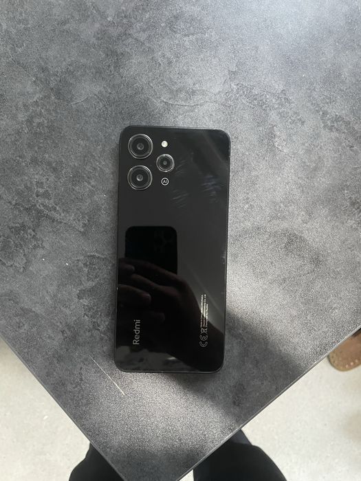 Redmi 12 4.  128.