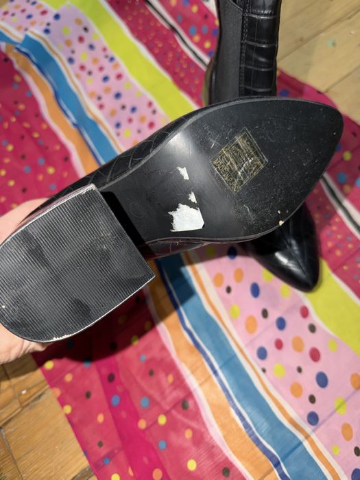 Чисто нови страхотни кожени боти с ток