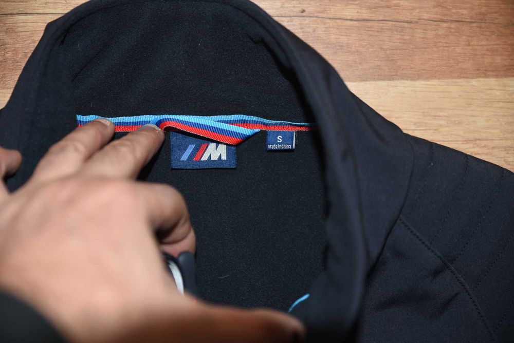 BMW M Power оригинален софтшел елек размер S, но става и за М