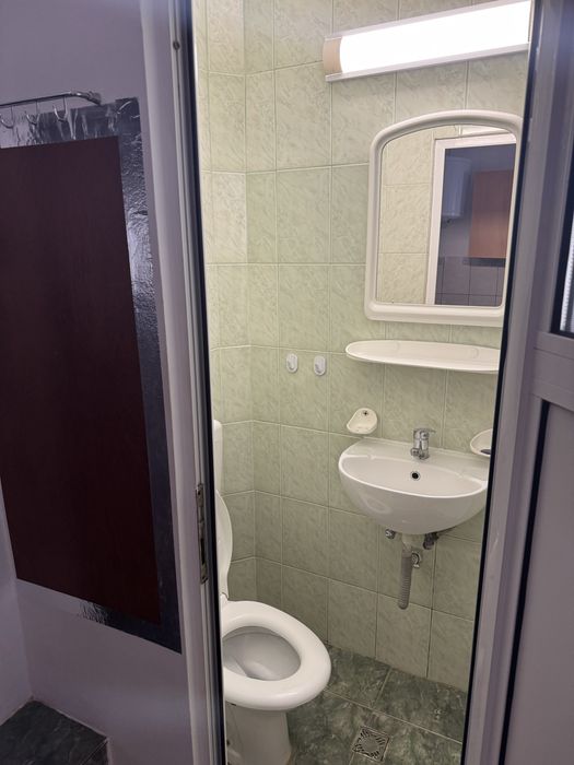 Inchiriez garsoniera carpati 2