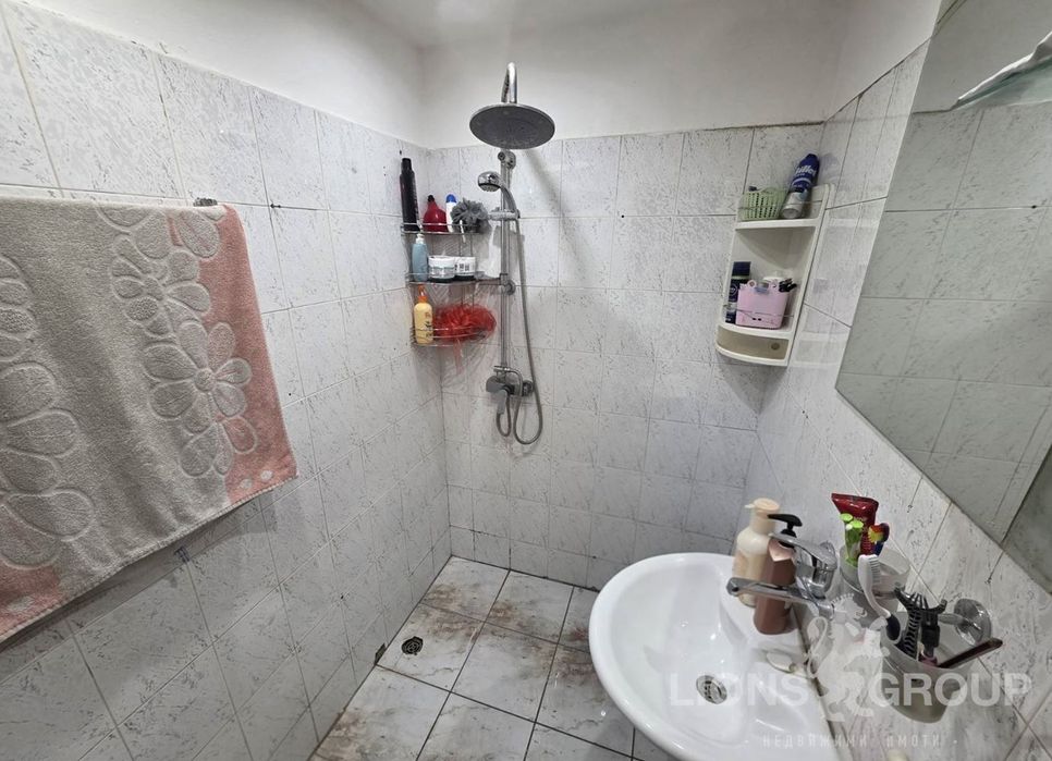 Продава се Двустаен апартамент в Варна, Колхозен пазар - 85 кв.м за 1818 €/кв.м - Снимка #11