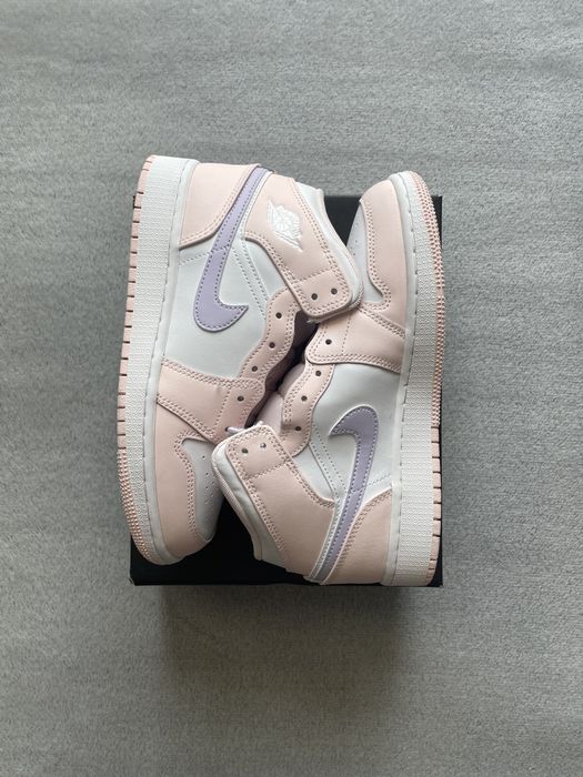Jordan 1 Mid Pink Wash