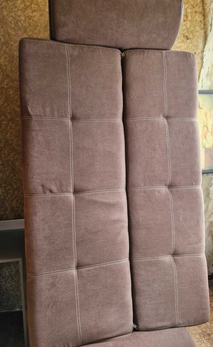 Разтегателен диван