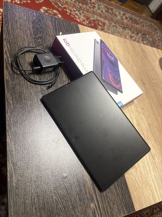 Lenovo Tab M10 FHD Plus (TB-X606X) + подарък