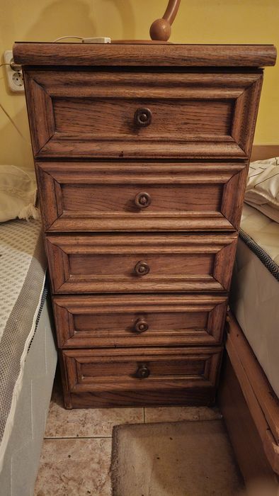 Гардероб, шкаф, закачалка, огледало