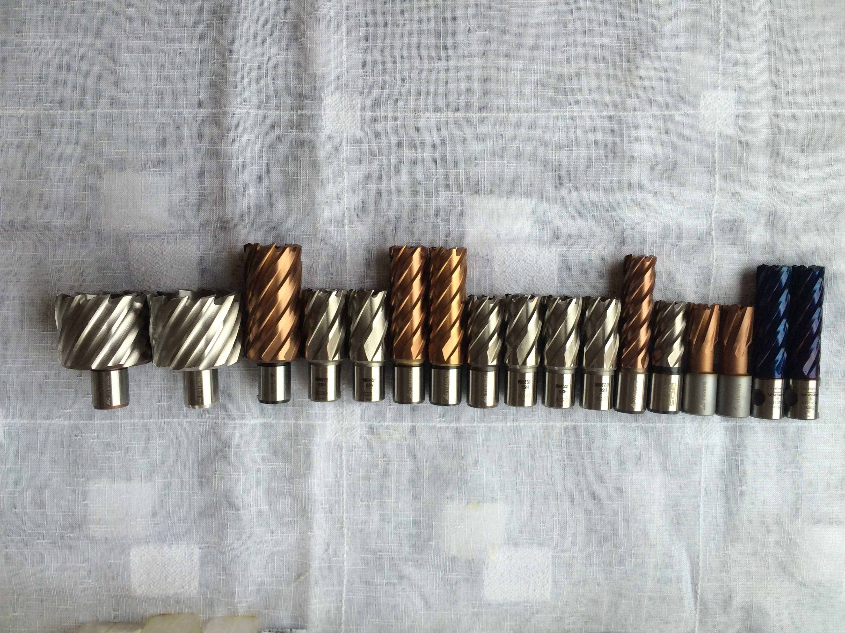 Шлосерски Боркорони Hollex и Reca (фрези) за метал Нови