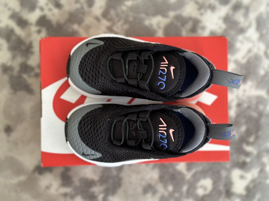 Маратонки NIKE AIR MAX 270 - номер 22