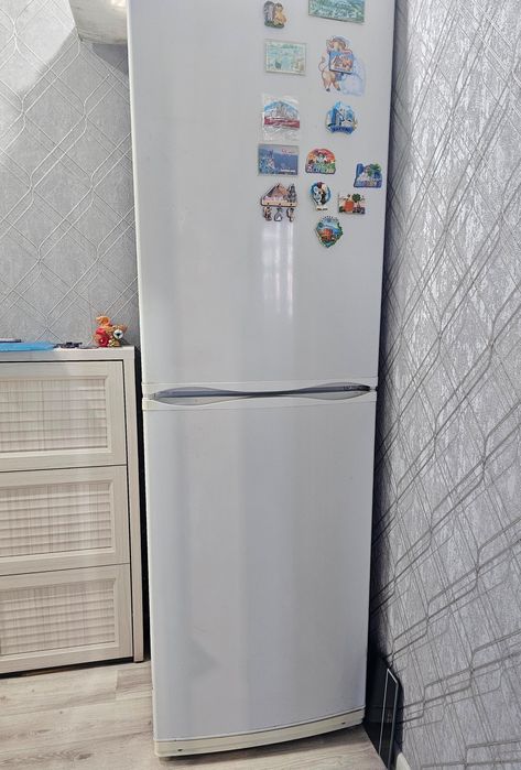 Продаётся холодильник Atlant