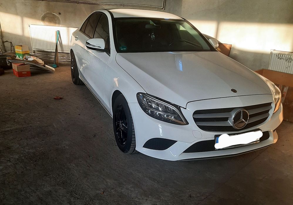 Mercedes Benz C clas 2020, diesel  / FULL LED