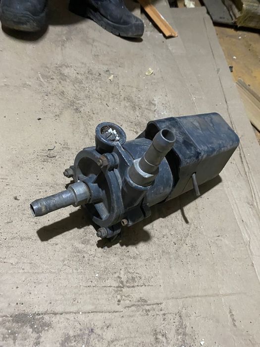 Электрический водяной насос