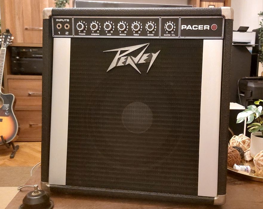 Peavey Pacer 100 SS combo chitara
