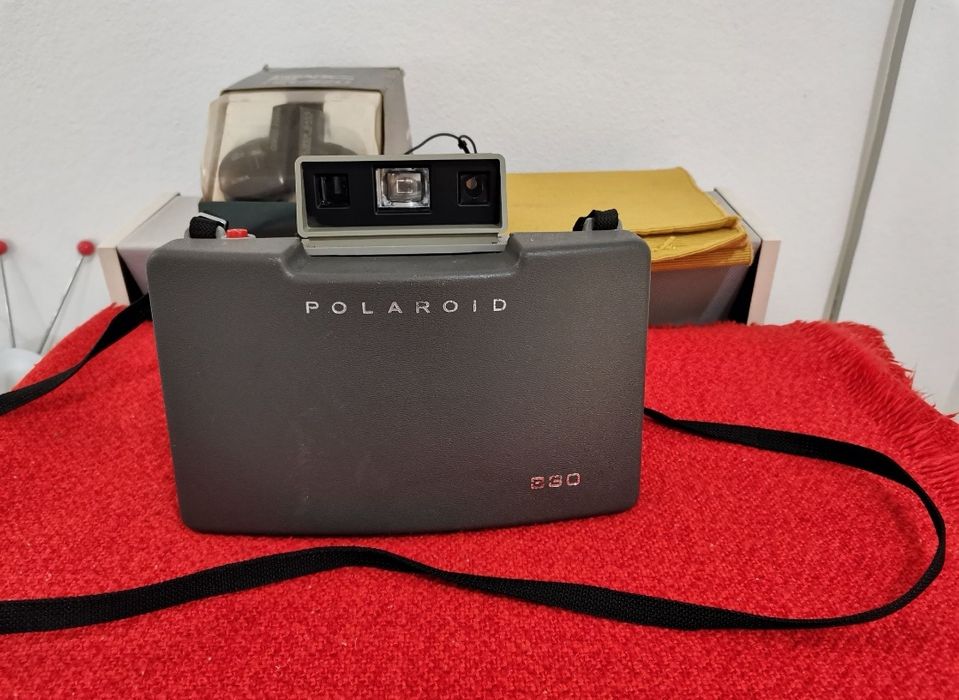 Aparat foto Polaroid 330