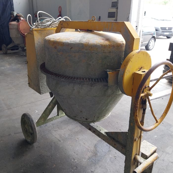 Betoniera   300L
