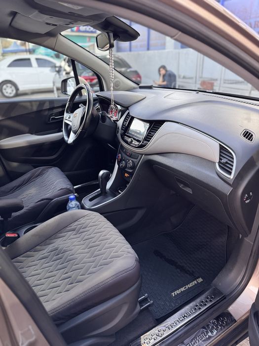 Продаю Chevrolet Tracker 1 2019 года. Не битая. Не крашенная.