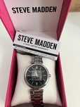 Steve Madden часовник