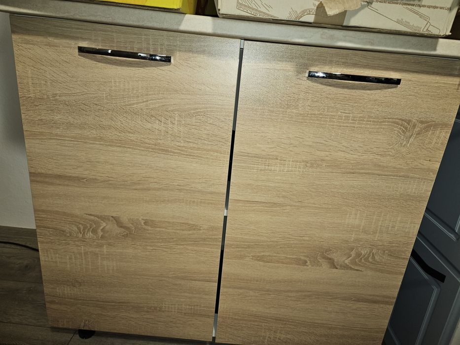 Кухненски шкаф с плот